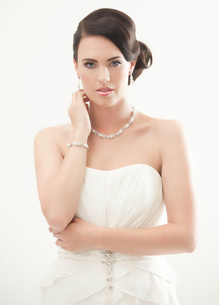 Five Ways To Wear A Bridal Necklace WeddingPlanner co uk